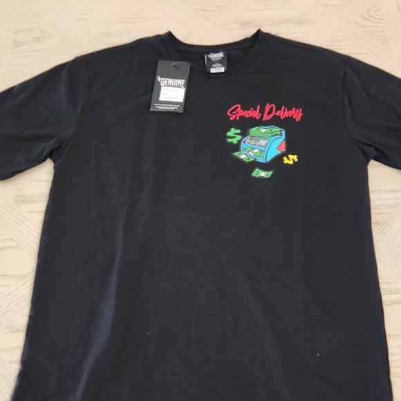 NEW Genuine Authentic Garments Monopoly Man Black Graphic T-Shirt Size Large - Picture 2 of 5